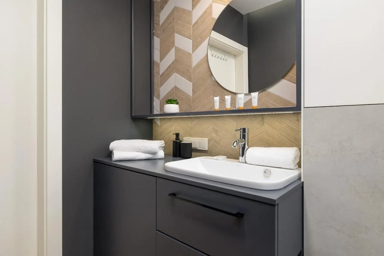 Go Apartments Studio With Balcony Rakowicka Cracow By Noclegi Renters Krakow